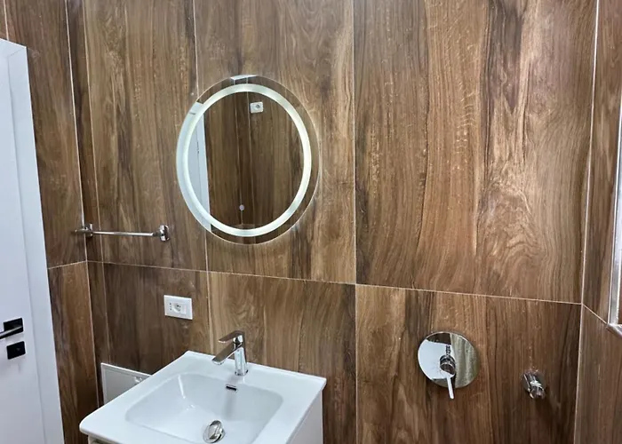 Erid * Golem (Tirana)