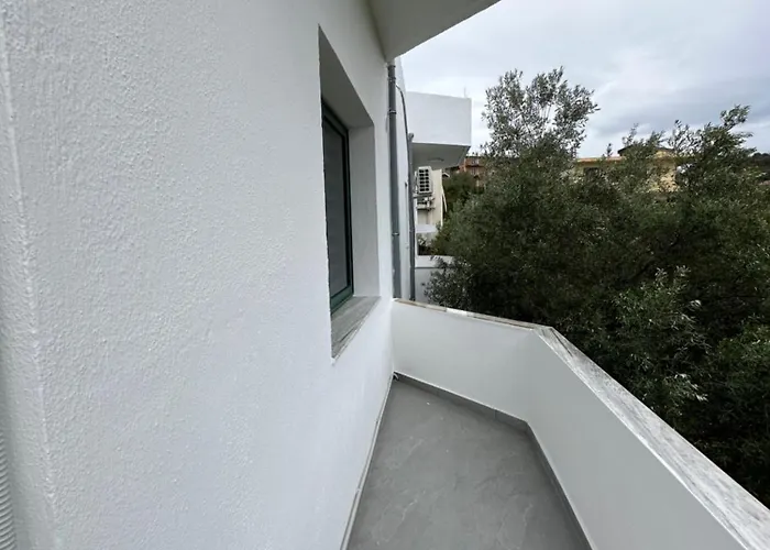 Erid Lejlighed Golem (Tirana)